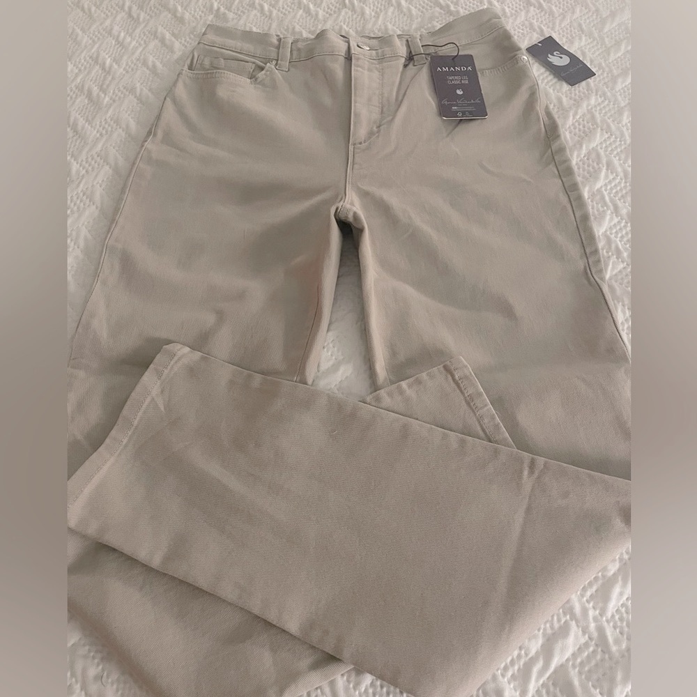 NWT Gloria V jeans